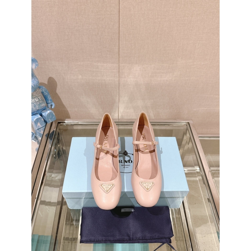 Pra*a flat shoes